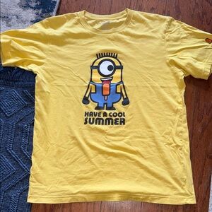 Uniqlo Despicable Me Minions Have a Cool Summer yellow tee shirt size large  new